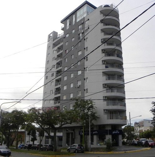 Imagen 1 de 8 de Departamento Céntrico Con Dos Amplios Dormitorios