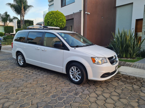 Dodge Grand Caravan 3.7 Sxt At