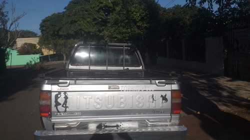 Mitsubishi L200 4x4 2.5