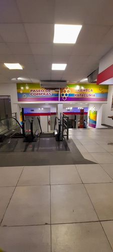 Imagen 9 de 12 de Locales Comerciales En Once
