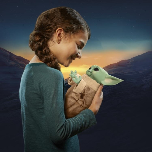 Grogu Animatronic Child Baby Yoda Snackin Galactic Star Wars
