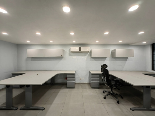 Casa Con Uso De Suelo Para Oficinas En Col. Acacias