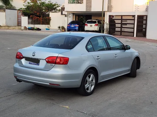 Volkswagen Jetta 2.5 Style Active At