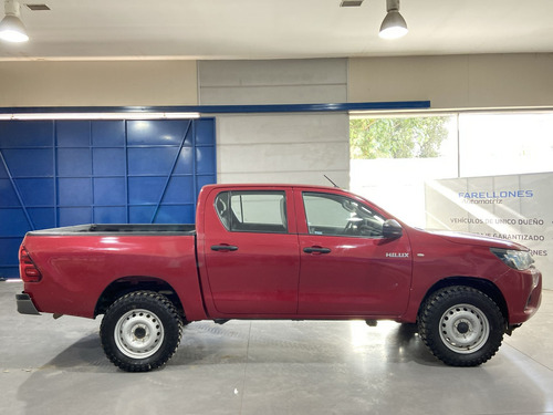 Toyota Hilux Dx 4x4 Pcyp60
