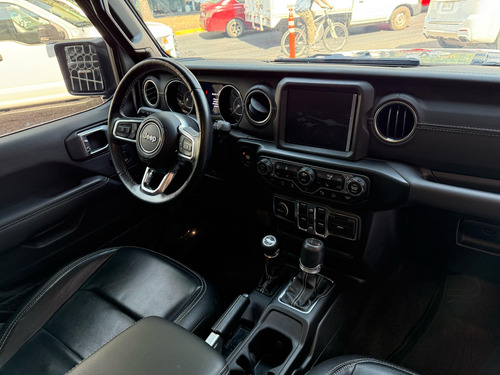 Jeep Wrangler 3.6 Unlimited Sahara 4x4 At