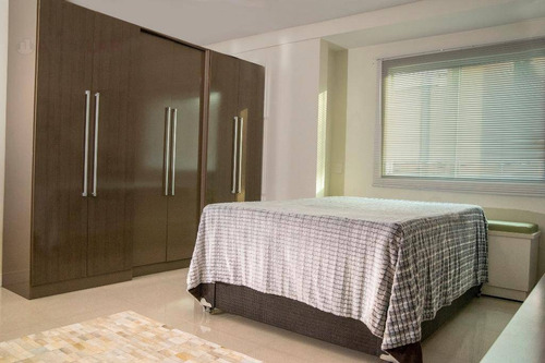 Sobrado Com 2 Dormitórios À Venda, 226 M² Por R$ 880.000,00 - Ariribá - Balneário Camboriú/sc - So0013