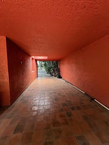 Se Vende Casa Como Terreno En La Colonia Florida!!!!