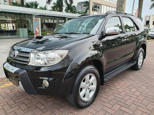 Toyota Hilux Sw4 3.0 Srv 4x4 7 Lugares 16v Turbo