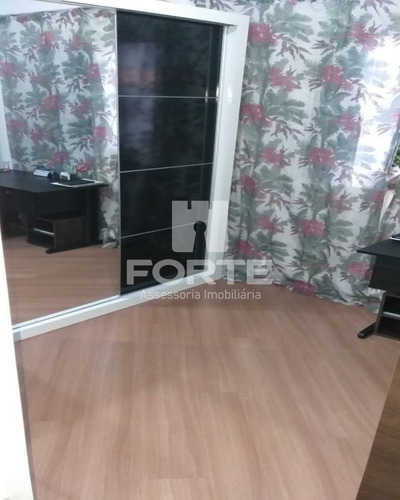 Imagem 4 de 11 de Vendo Apartamento Com 2 Dormitorios , Sala Com Sacada, Banheiro Em Cesar De Souza Mogi Das Cruzes. Imobiliarias De Mogi Das Cruzes - Ap00018 - 68970343