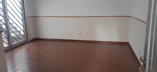 Imagen 13 de 16 de Ph 2 Amb En Pb Al Fondo Con Patio Y Terraza