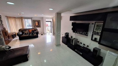 En Venta Casa Remodelada En La California Sur 25-3348 Le