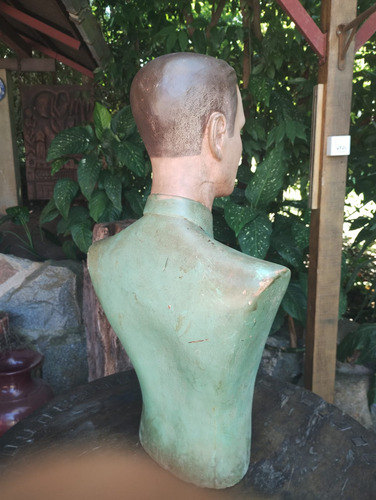 Antigo Busto Masculino Manequim Em Estuque - R 11272 (Usado)