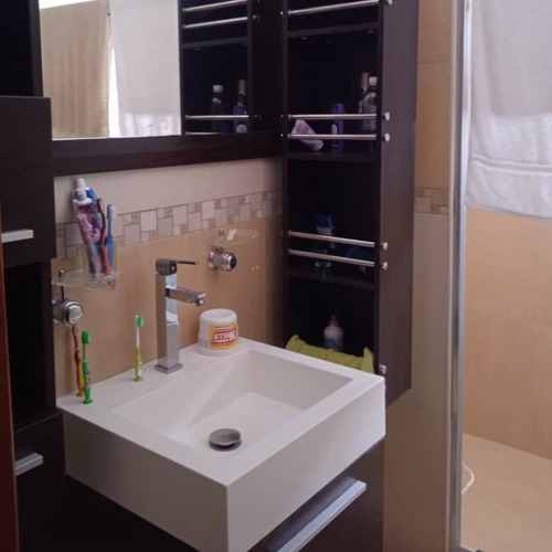 Imagen 13 de 18 de Townhouse En Venta Urb Colinas De Carrizal