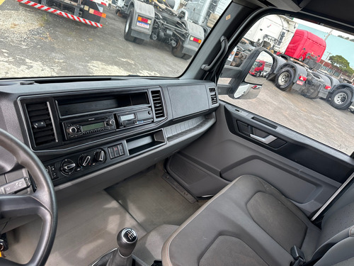 Vw 11180 Prime 2022 Baú 6.20 - 2.85 De Altura Chapeado