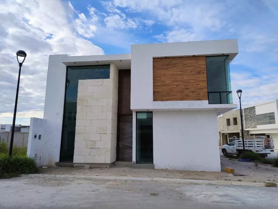 Casa En Venta En Fraccionamiento Los Viñedos, Torreon Coahuila