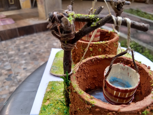 Pesebre Rustico Gde Troncos, Madera P/figuras 30cms Y Pozo (Usado)