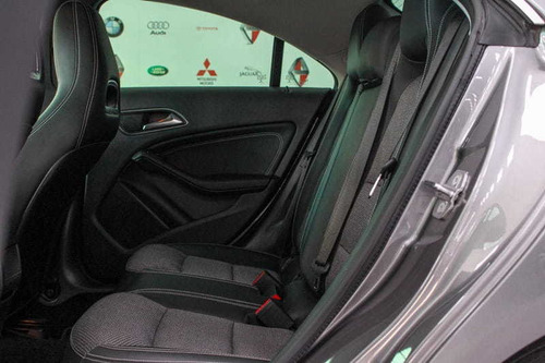Imagem 13 de 15 de Mercedes-benz Cla180 2018