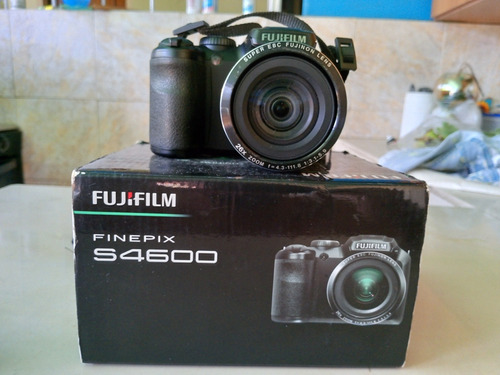 Imagen 1 de 6 de Camara Fujifilm Finepix S4600