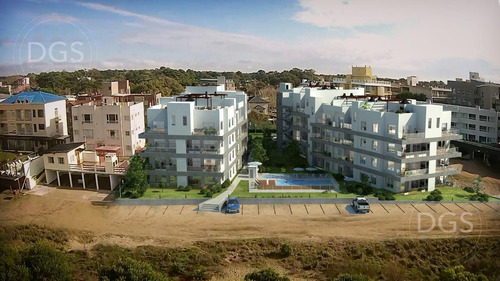 Imagen 7 de 10 de Edificio - Valeria Del Mar