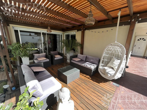 Imagen 28 de 29 de Venta De Departamento Tipo Casa Ph 4 Ambientes En Wilde Con Jardín, Quincho Y Piscina ( 17165)