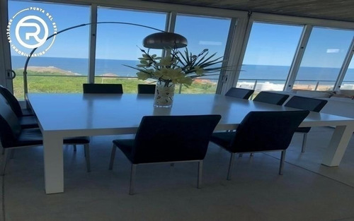 Lujosa Y Moderna Casa Con Una Increíble Vista Al Mar En El Chorro - Ref 5297