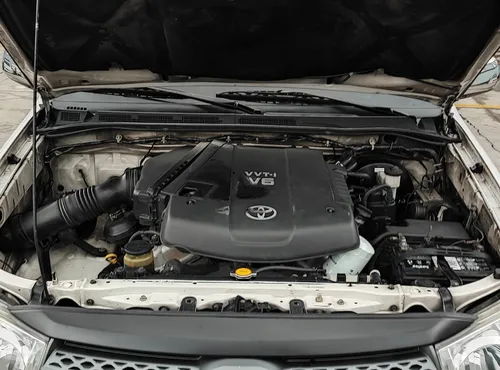 Toyota Fortuner 4.0 Sr5