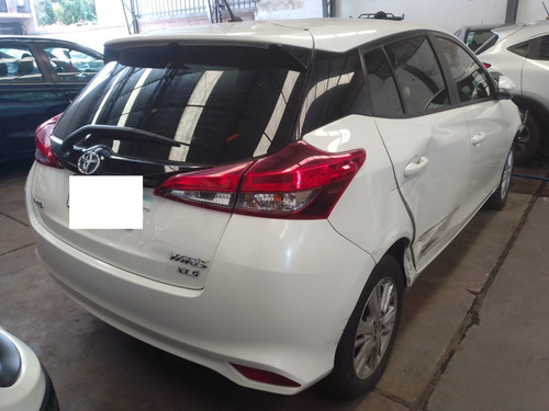 Imagen 4 de 6 de Toyota Yaris Xls 1.5 6m/t