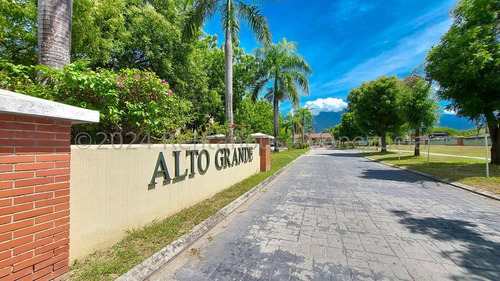 Le. Apto. En Venta - Mls #26-449 - Alto Grande