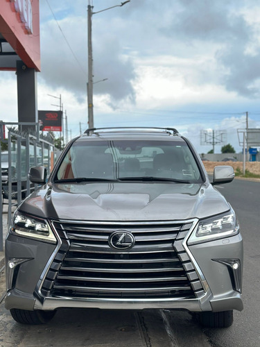 Lexus 2021 F Sport Americana