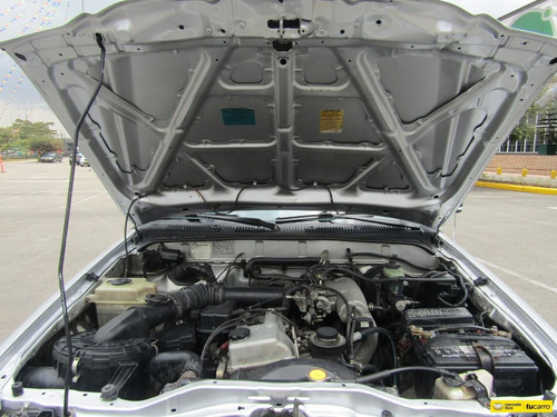 Toyota Hilux 2.4 4x2