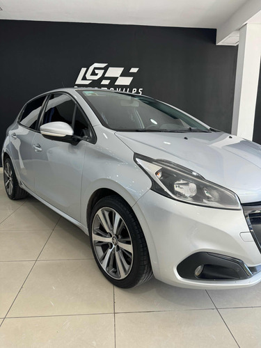 Peugeot 208 1.6 Active