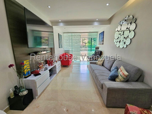 Venta De Espectacular Apartamento Pb En Macaracuay, Agua Segura #25-18495 Np