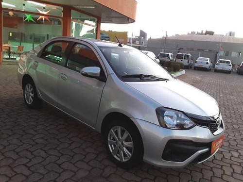 Imagem 4 de 10 de Toyota Etios 1.5 X Plus Sedan 16v Flex 4p Automático