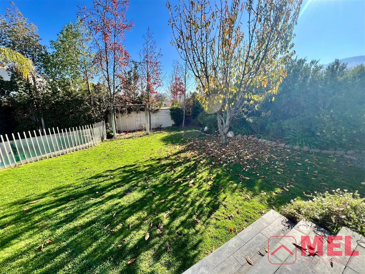 Imagen 4 de 30 de Casa En Arriendo De 5 Dorm. En Colina