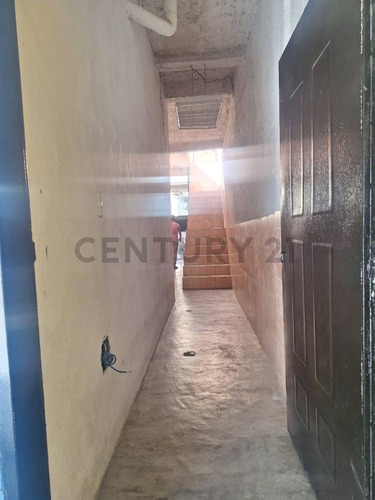 Casa Comercial A Remodelar
