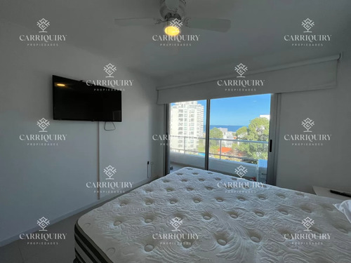 Apartamento En Brava, 3 Dormitorios *