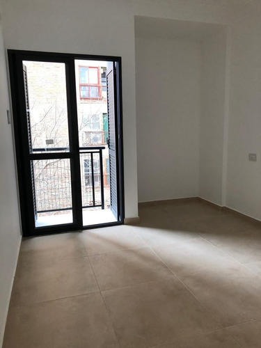 Imagen 2 de 8 de Departamento En Venta En Candioti Norte
