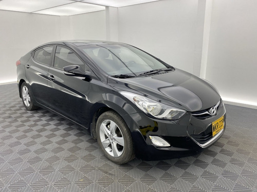 Imagen 2 de 25 de Hyundai Elentra Gls 1.8