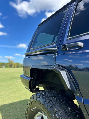 Jeep Cherokee 4.0 Sport