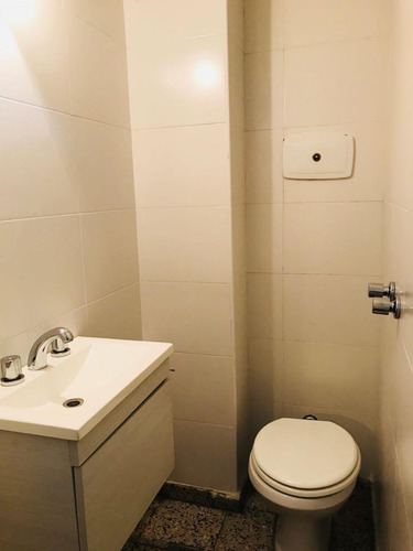 2 Dorm, Comodín Y Cochera Incluida Pleno Centro!