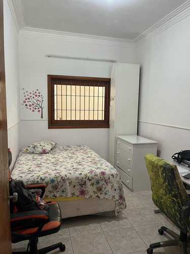 Casa Linda Com 3 Quartos E 2 Banheiros