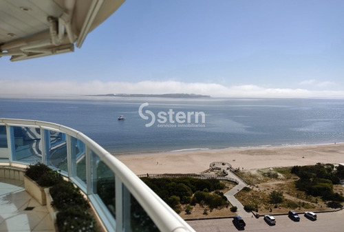 Imagen 2 de 30 de Venta Apartamento 3 Dormitorio Y Dependencia, Playa Mansa, Punta Del Este
