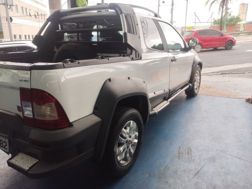Fiat Strada 2013 1.8 16v Adventure Ce Flex 2p
