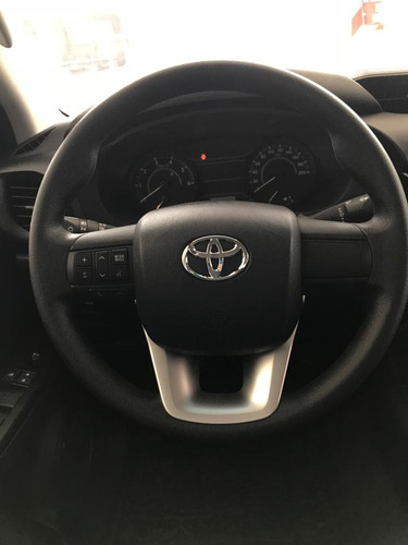 Imagen 6 de 8 de Toyota Hilux 2.4 Cd Dx 150cv 4x2