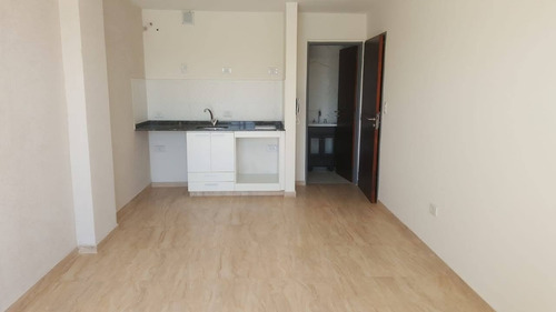 Imagen 2 de 5 de Departamento Monoambiente Con Patio Zona Haedo