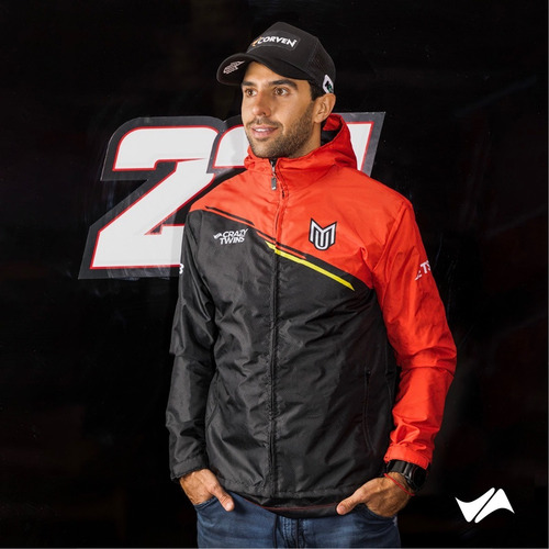 Imagen 2 de 4 de Campera Oficial Manu Urcera Tc 2022