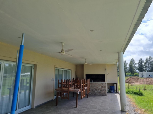 Casa En Venta Ubicado En Coronel Brandsen, G.b.a. Zona Sur