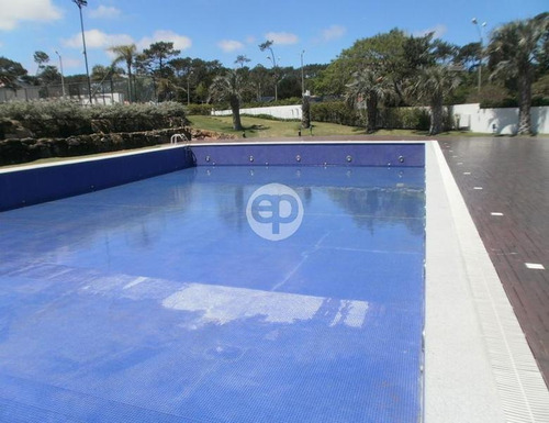 Venta Apartamento 3 Dormitorios En Suite Playa Mansa