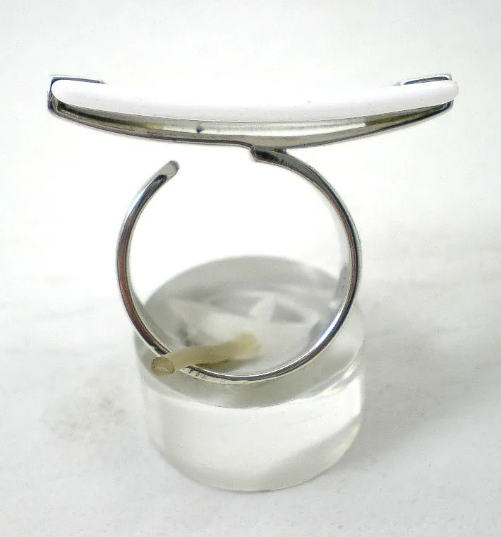 Anillo Moderno De Plata 925 Y Acrilico Blanco