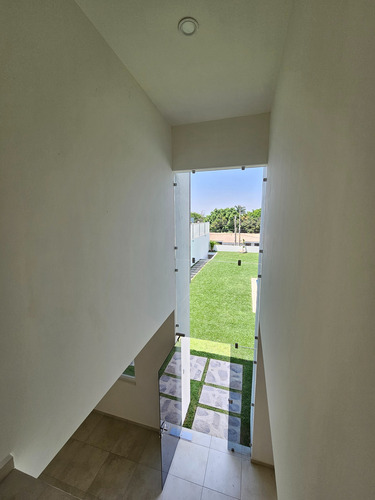 Casa Nueva Minimalista En Burgos Bugambilias, Temixco Mor